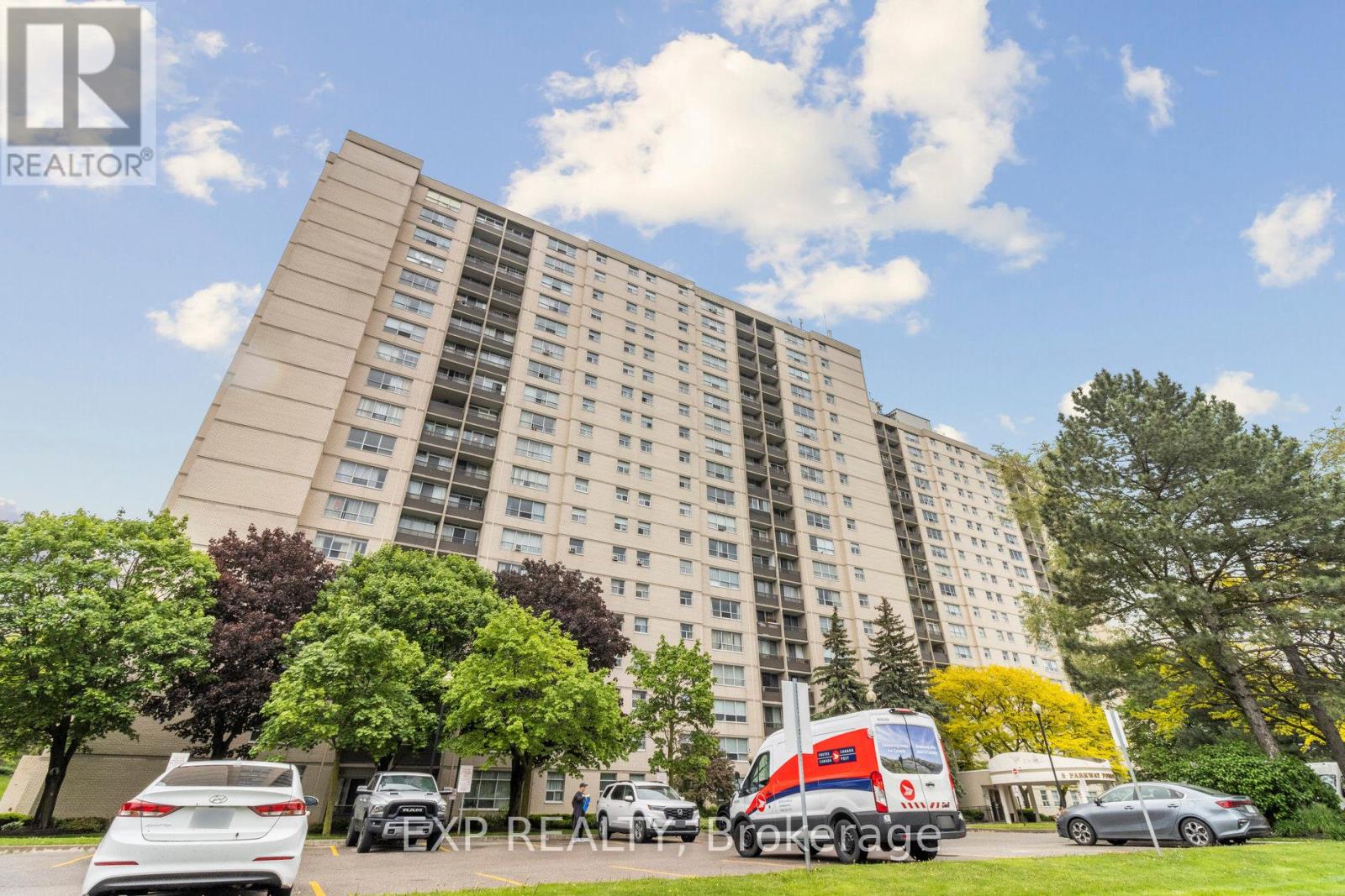 1101 5 Parkway Forest Dr, Toronto Henry Farm, ON M2J 1L2