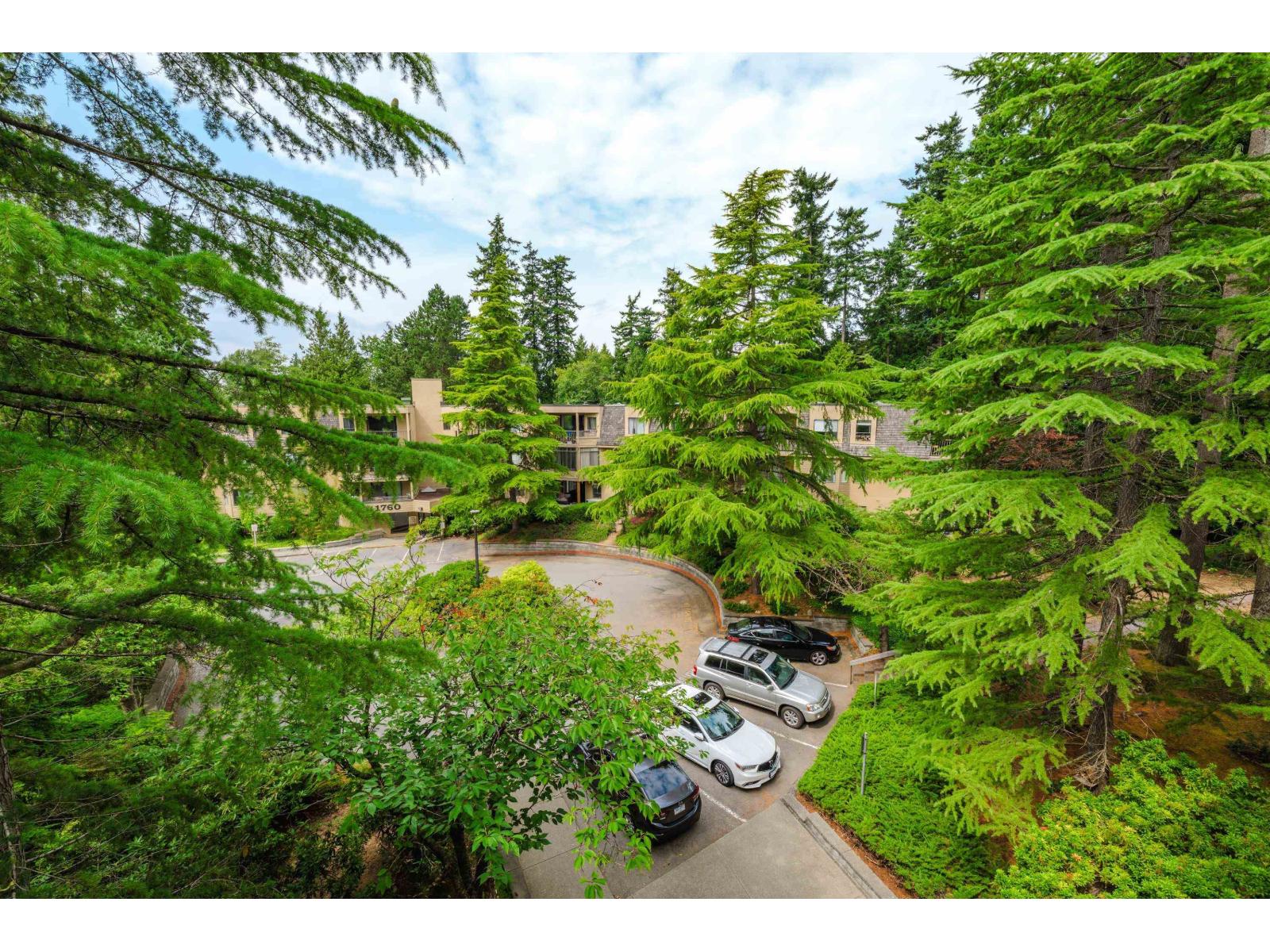 1740 Southmere Crescent Unit 307, Surrey, BC V4A 6E4