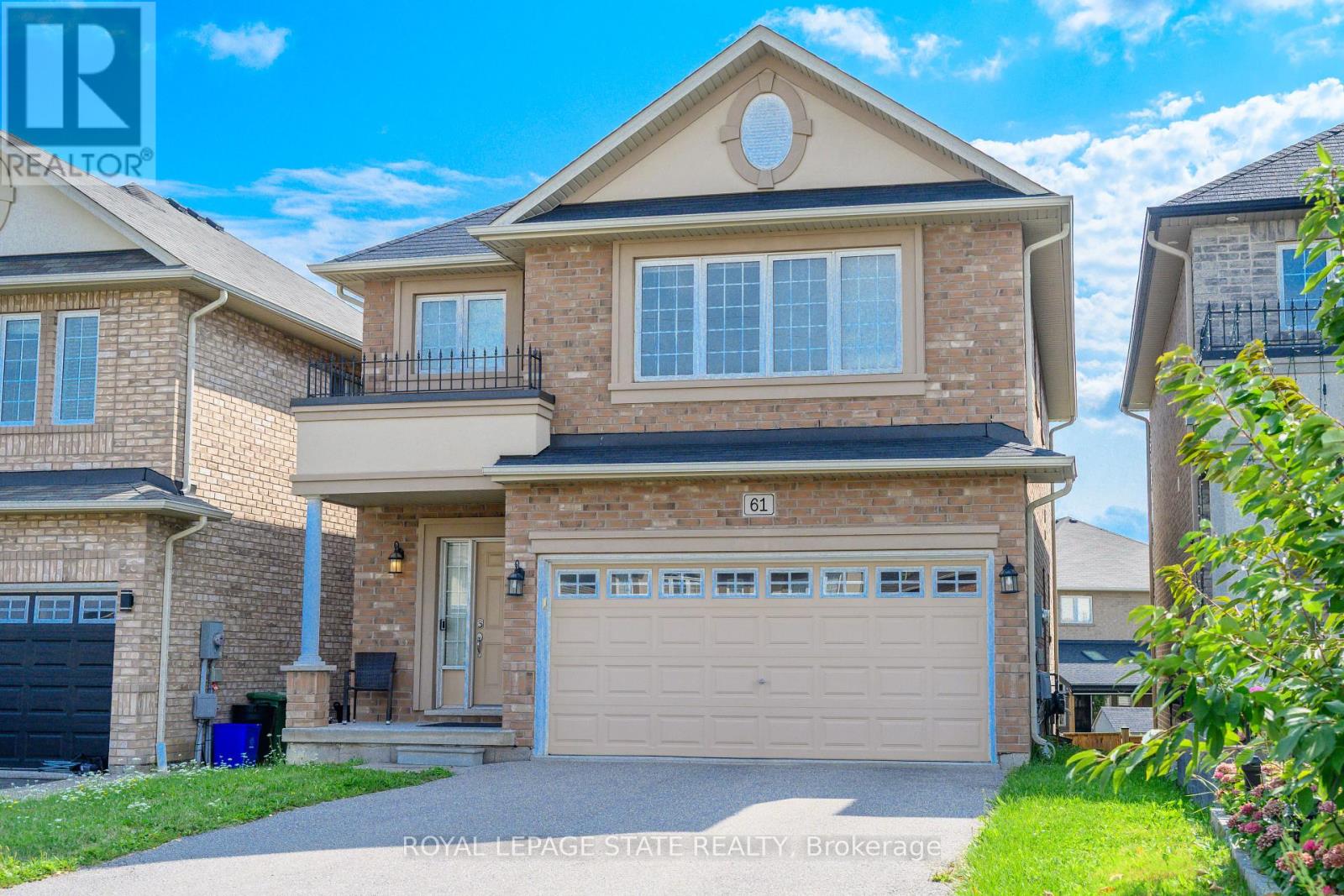 61 Irwin Ave, Hamilton, ON L9K 0E9