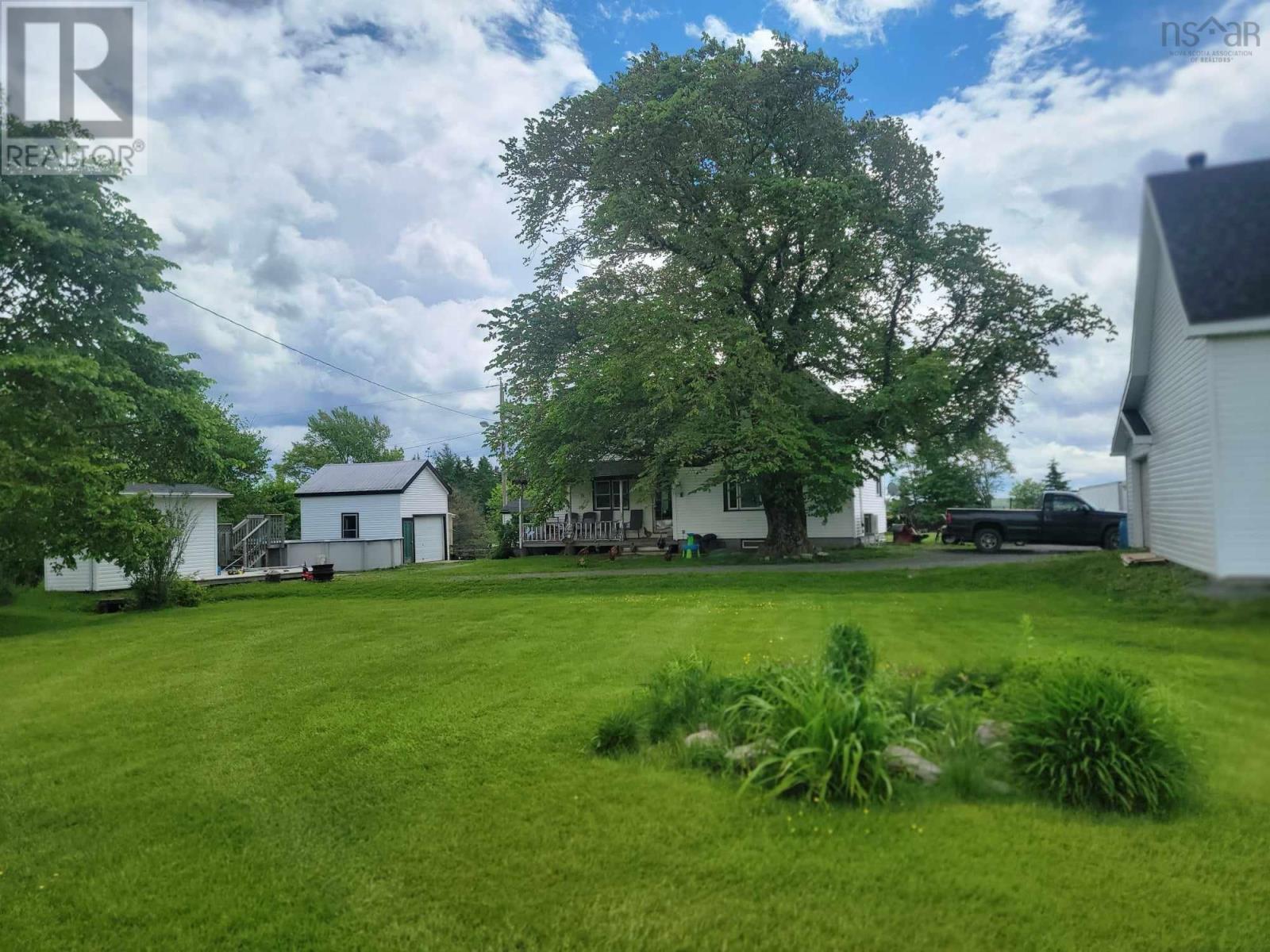 142 Fenton Rd, Upper Rawdon, NS B0N 2N0 MLS 202410344 Houseful