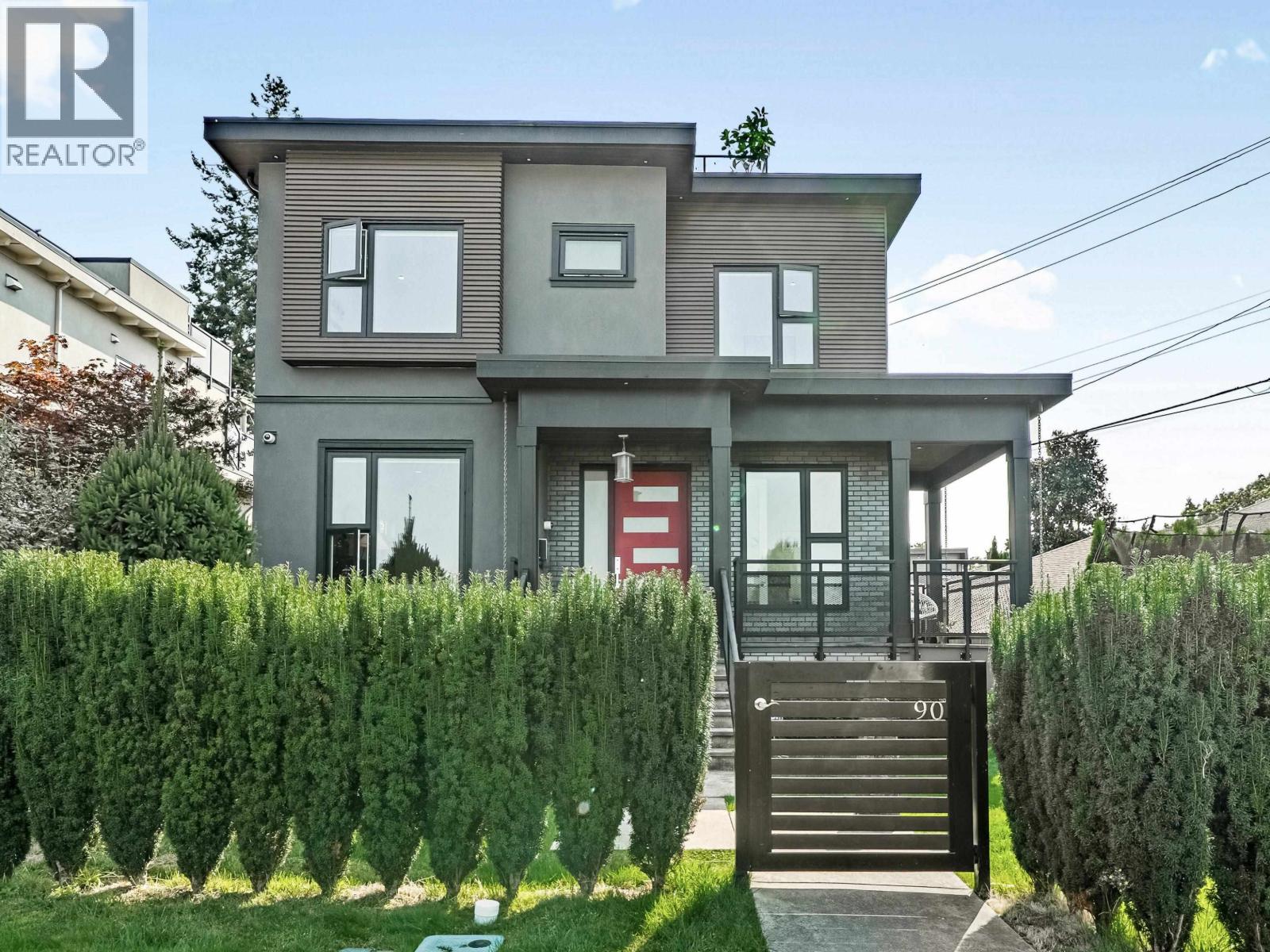 90 W 27th Ave, Vancouver, BC V5Y 2K3