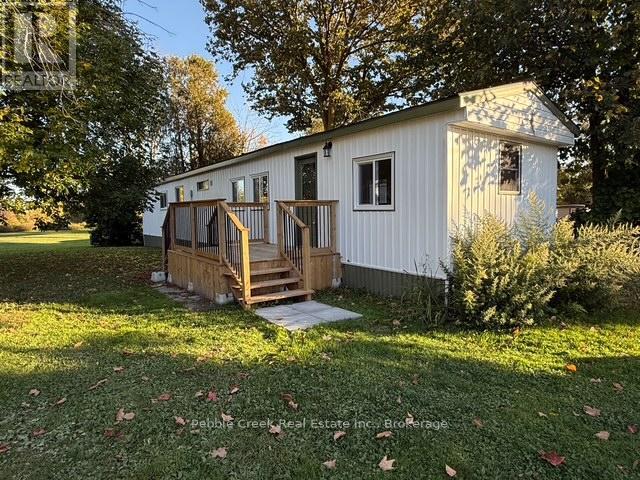 1 40201 Vanastra Rd, Huron East, ON N0M 1L0