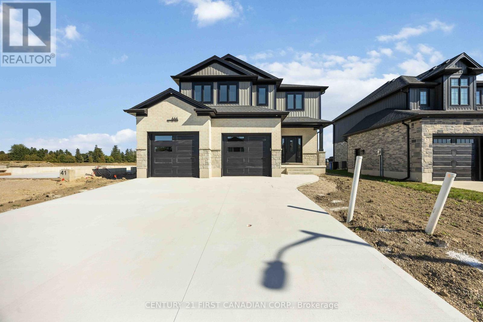 7 Doerr Ct, North Middlesex, ON N0M 1A0