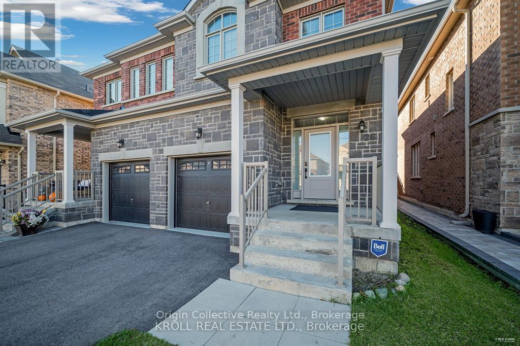 26 Frederick Taylor Way, East Gwillimbury, ON L0G 1M0