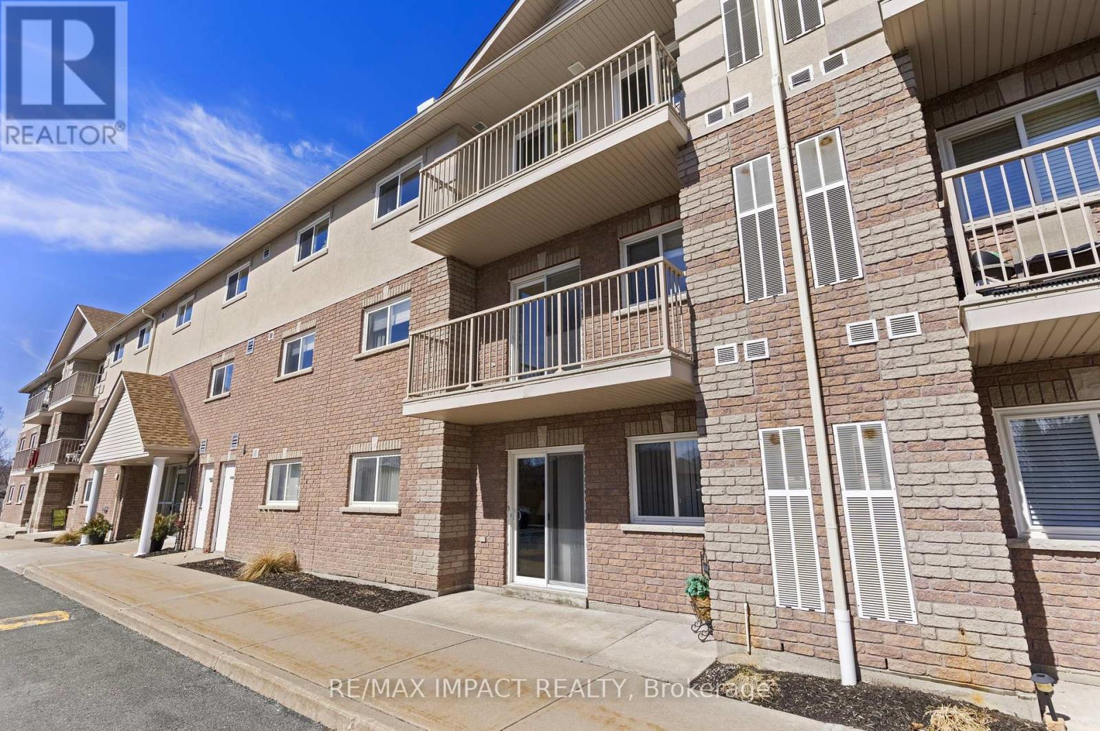 203 841 Battell St, Cobourg, ON K9A 0B9