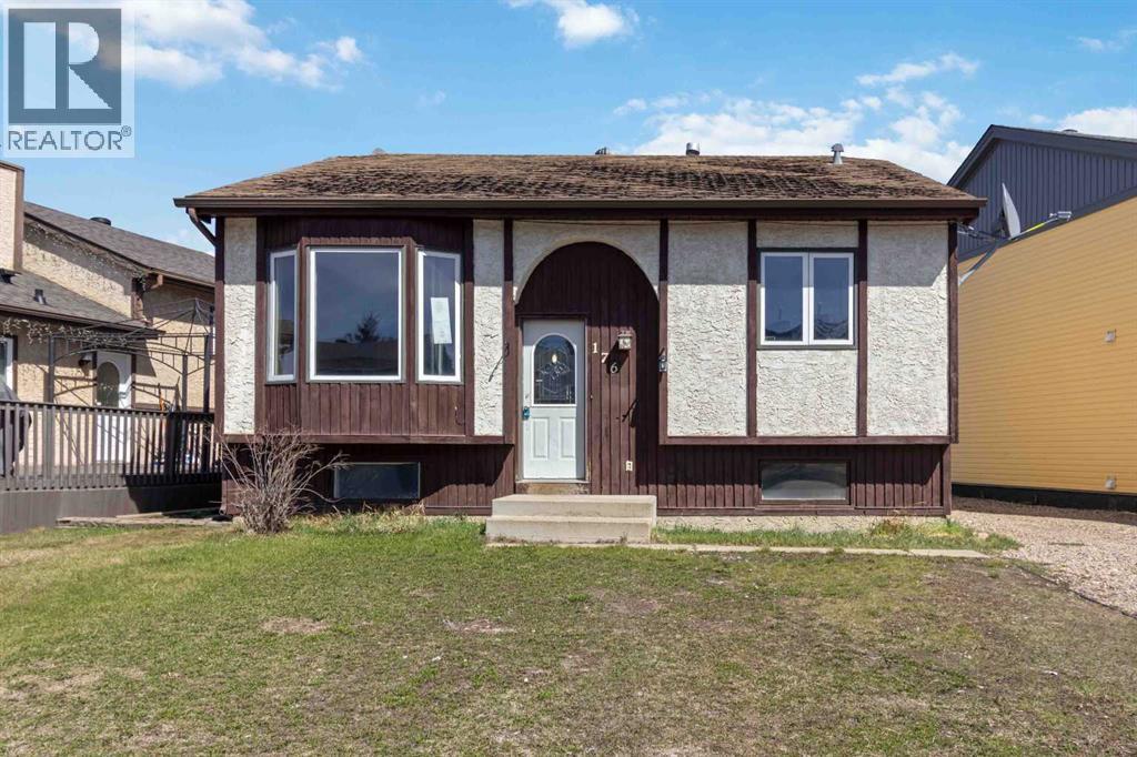 176 Fullerton Dr, Fort Mcmurray, AB T9K 1P8