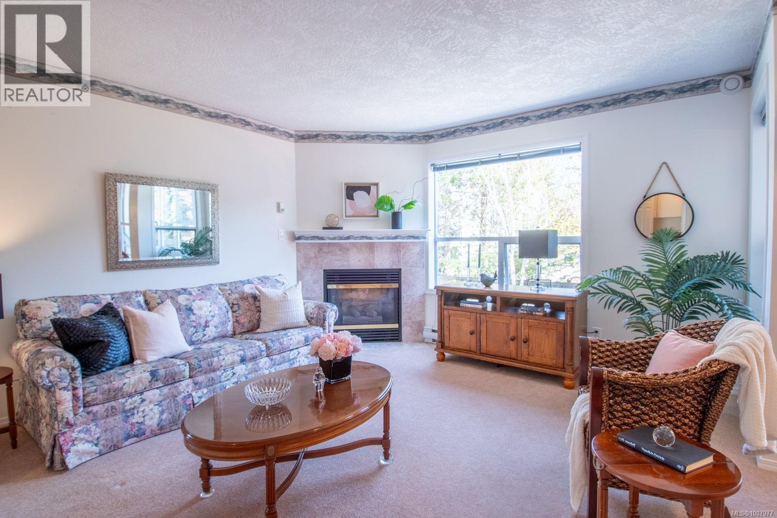 9945 Fifth St Unit 206 St, Sidney, BC V8L 2V6