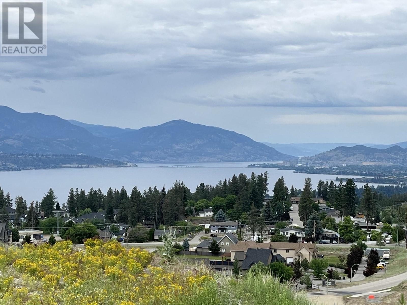507 Trumpeter Rd, Kelowna, BC V1W 5K6