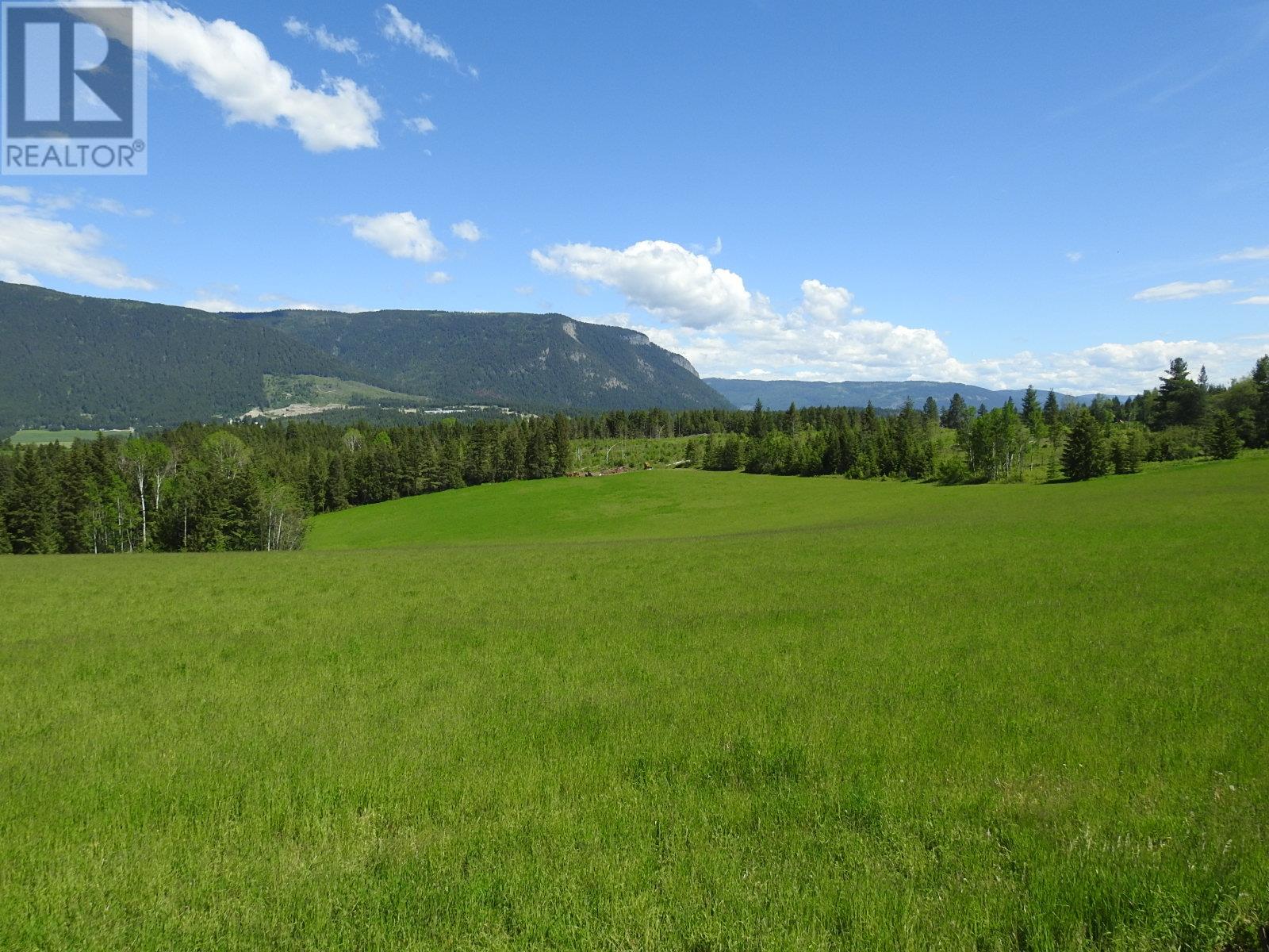 1144 Tappen Valley Rd, Tappen, BC V0E 2X3