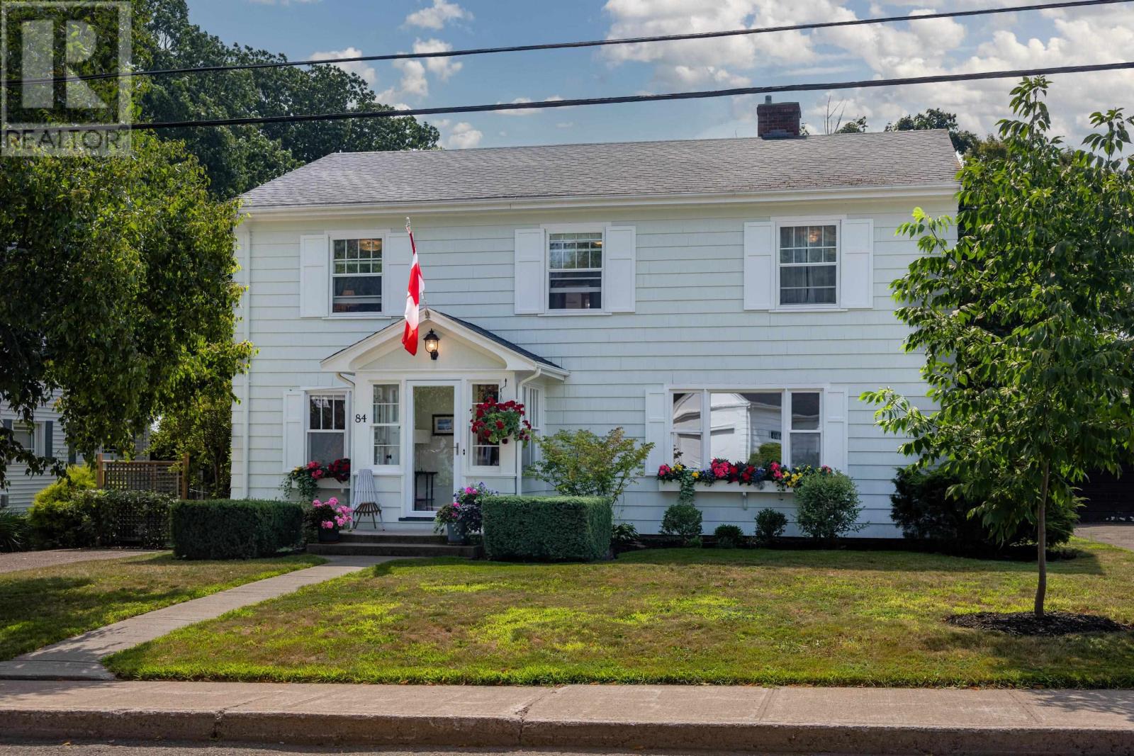 84 Mcgill Ave, Charlottetown, PE C1A 2K4