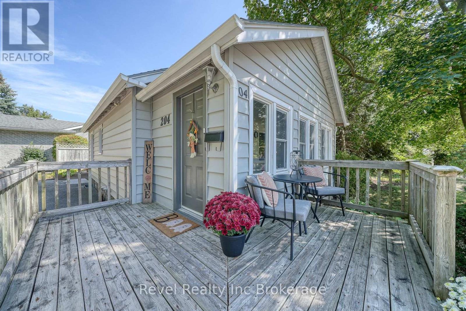 204 George St, Ingersoll, ON N5C 1Z4