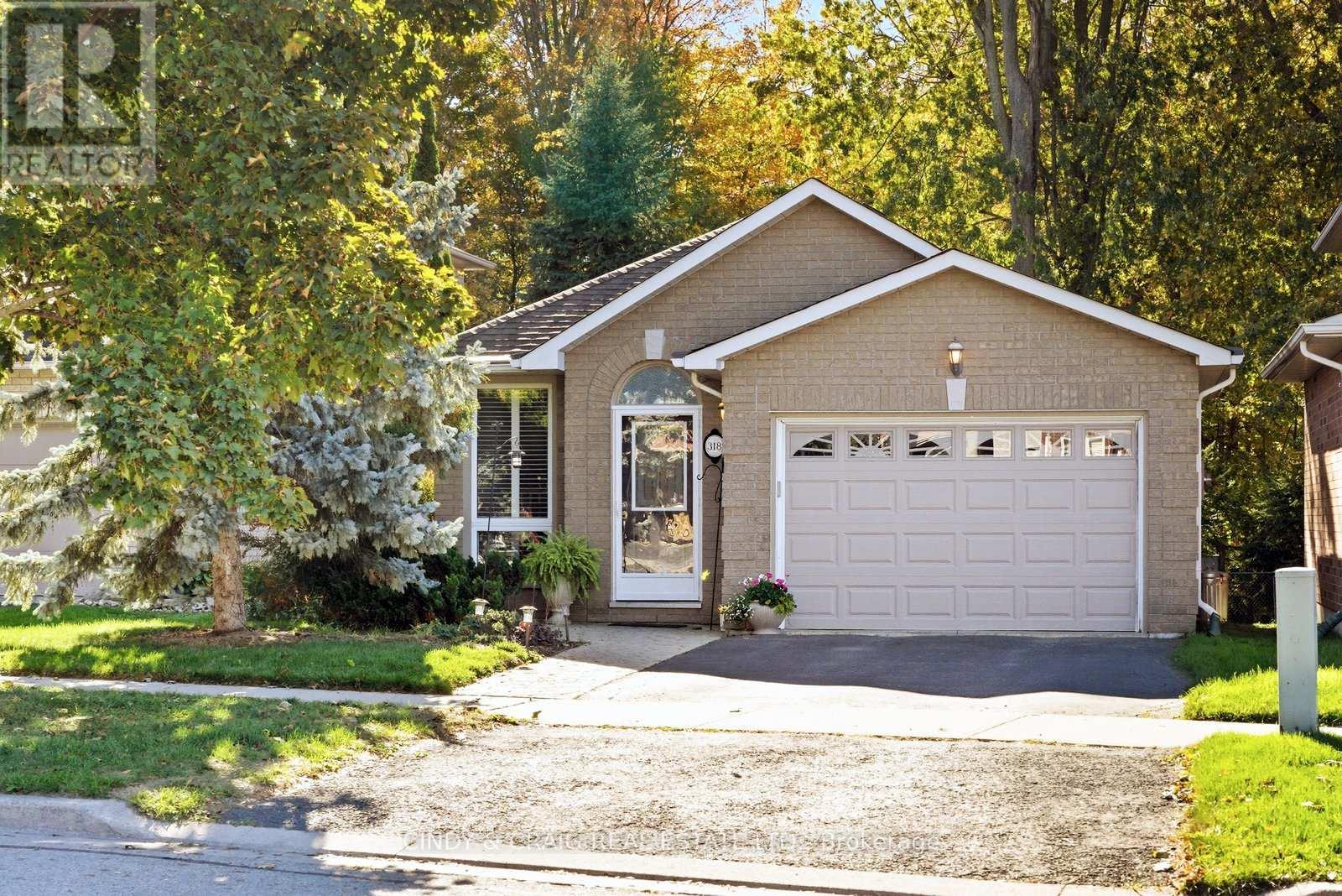 318 Sandringham Dr, Clarington, ON L1E 3A7