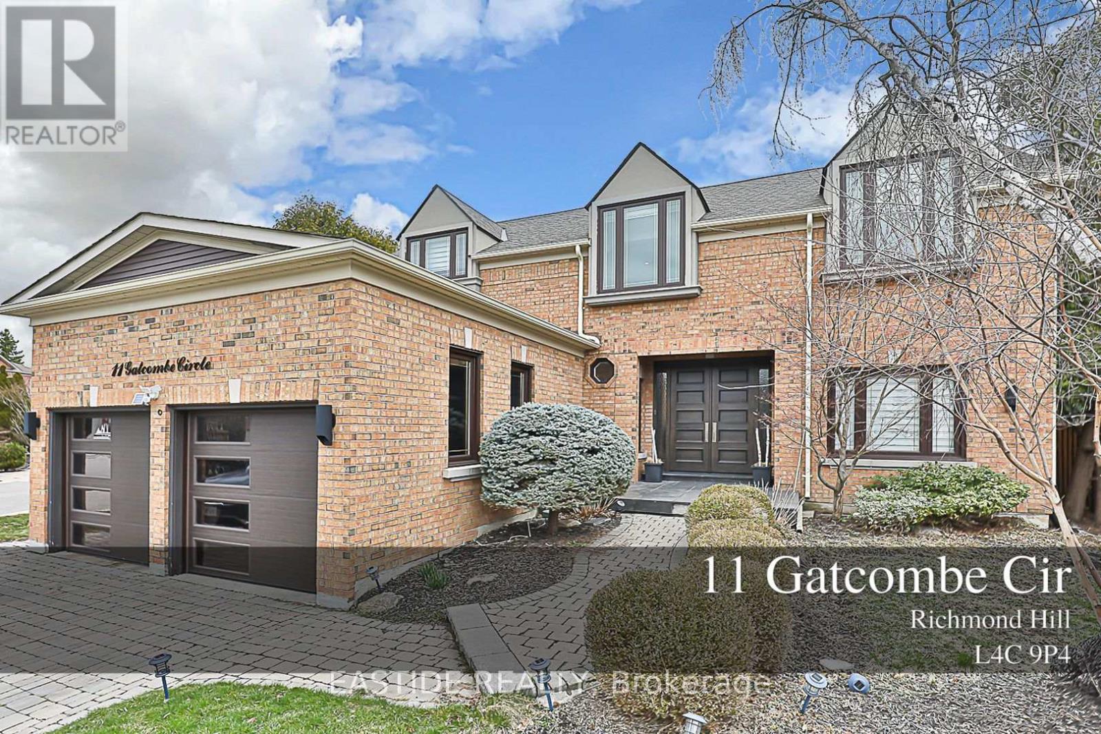 11 Gatcombe Cir, Richmond Hill, ON L4C 9P4