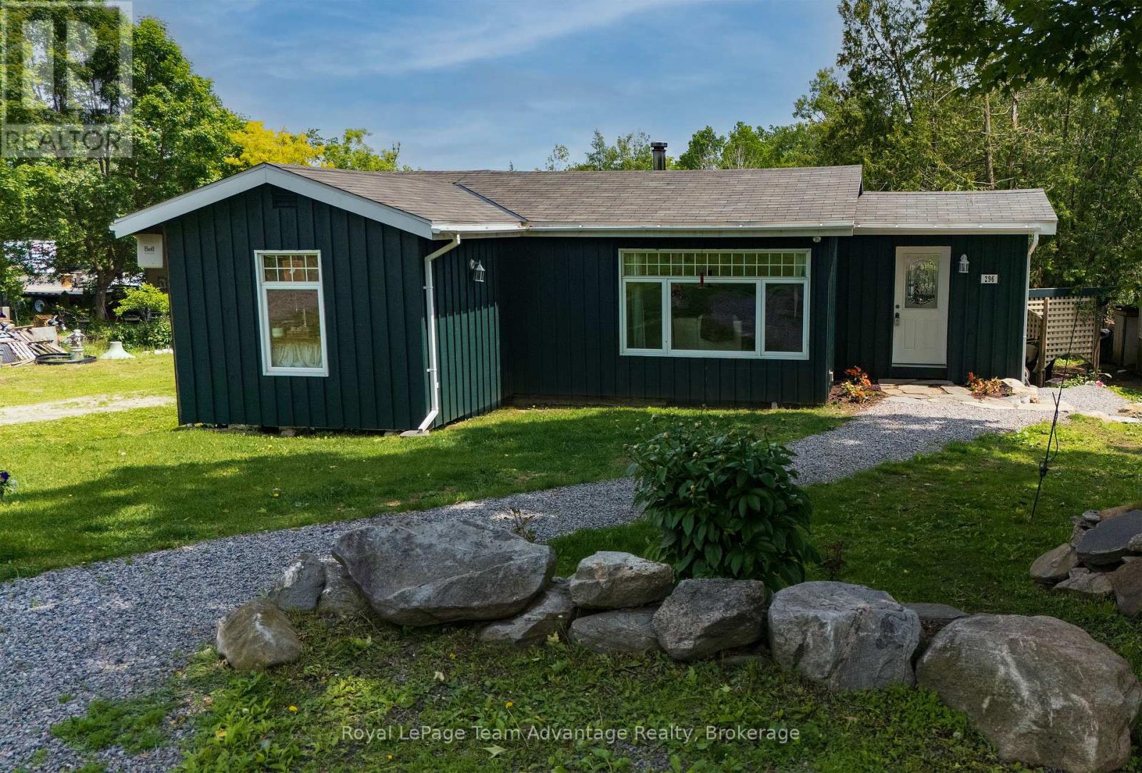 296 High St, Georgian Bay, ON P0C 1H0