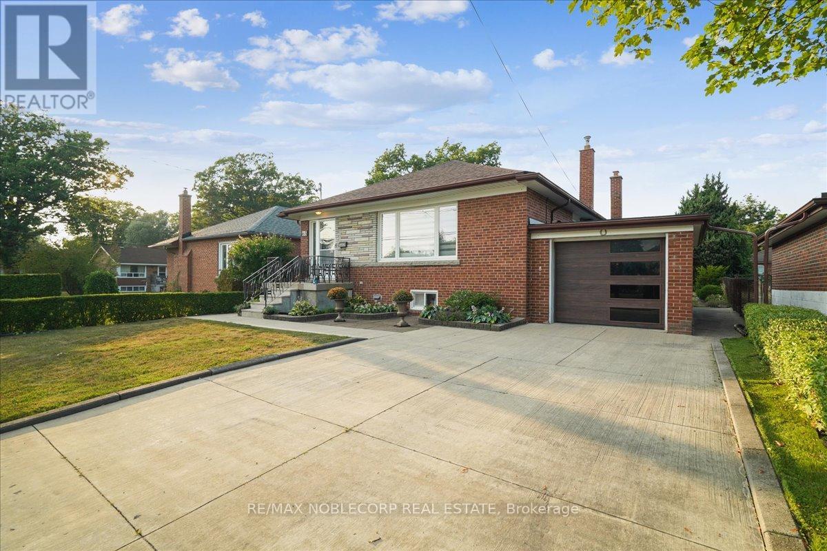 65 Exbury Rd, Toronto Downsview-roding-cfb, ON M3M 1P9