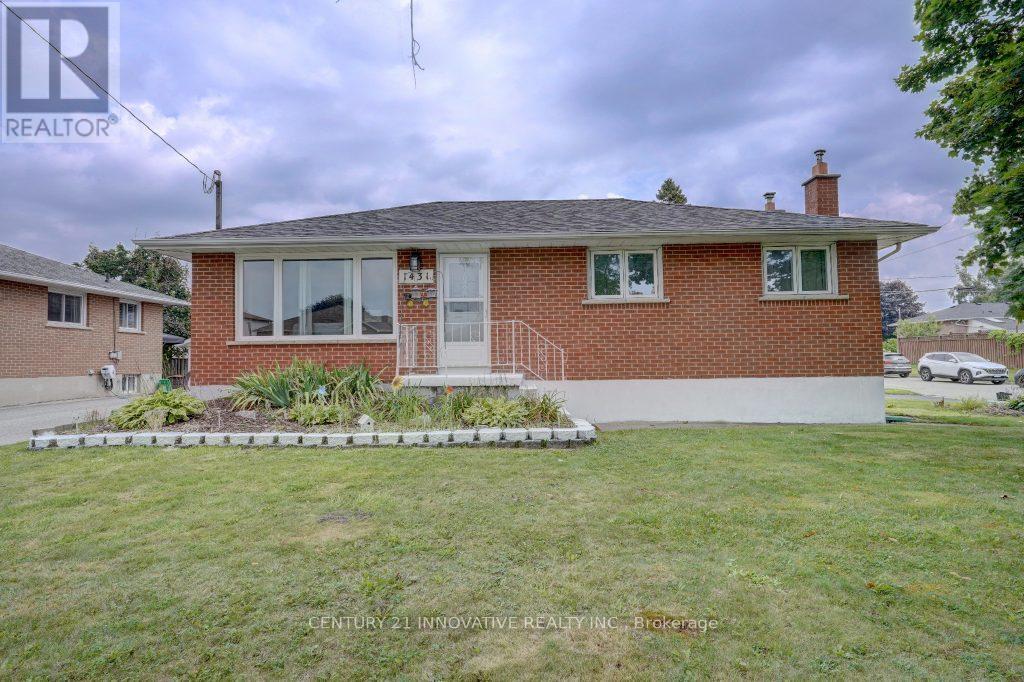1431 Park Rd S, Oshawa, ON L1J 4K4
