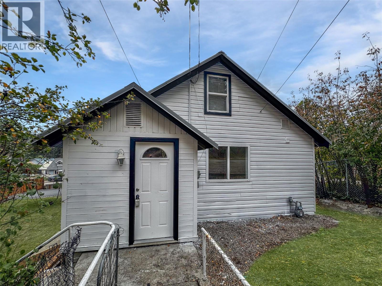 287 Angela Ave, Princeton, BC V0X 1W0