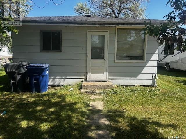 110 Strange St, Cut Knife, SK S0M 0N0