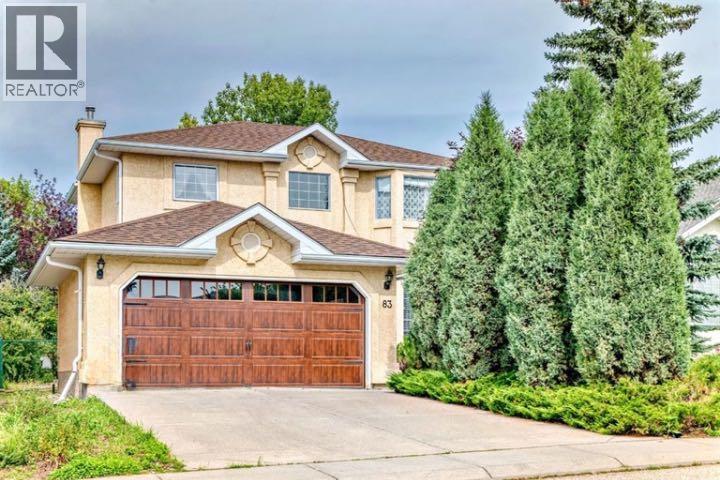 83 Gleneagles Close, Cochrane, AB T4C 1N7