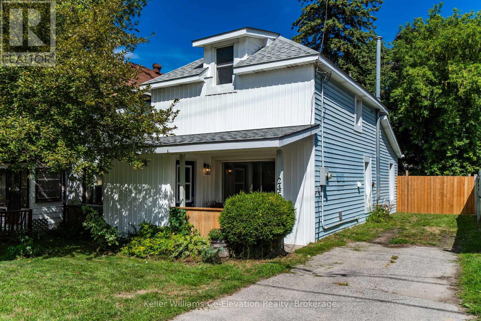 245 William St, Midland, ON L4R 2S1