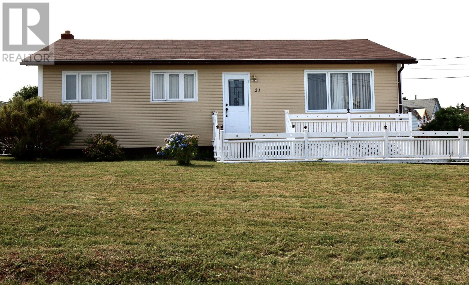 21 Joys Ln, Bonavista, NL A0C 1B0