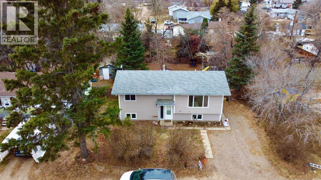 127 3 Street East, St. Walburg, SK S0M 2T0