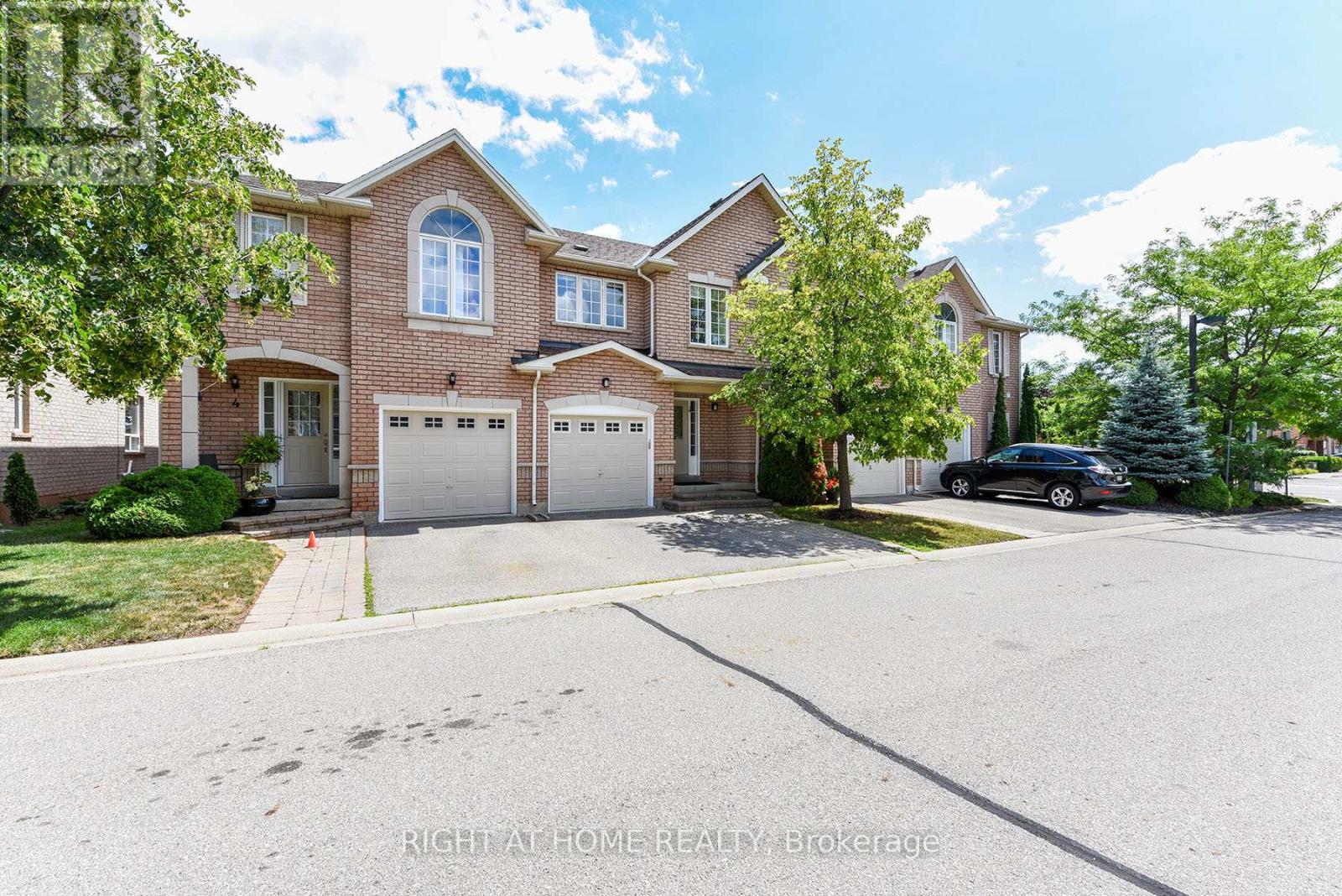 3 1551 Reeves Gate, Oakville, ON L6M 5C5