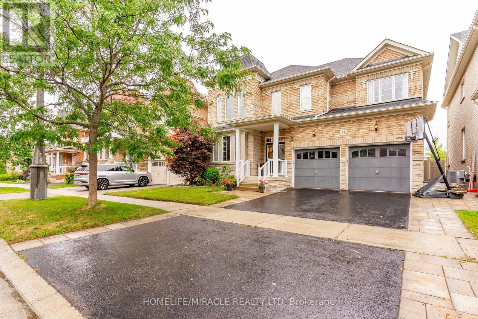 22 Malborough Rd, Markham, ON L6B 0E9