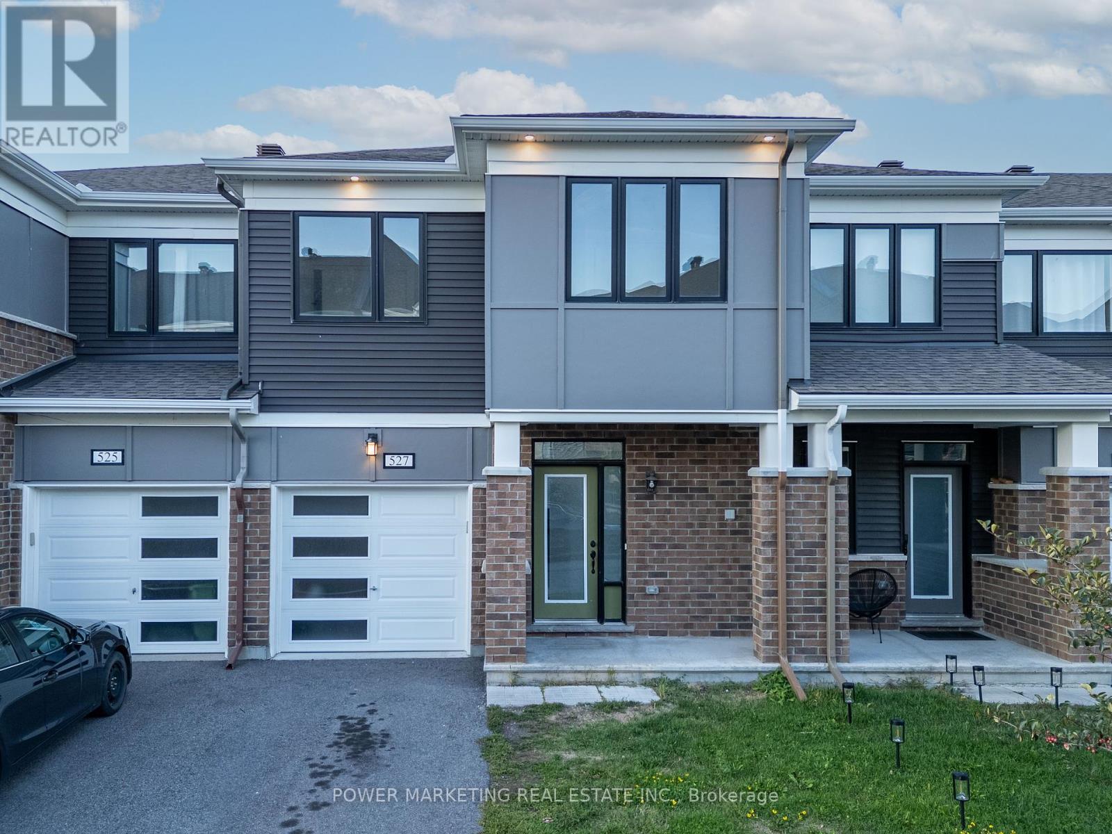 527 Catleaf Row, Ottawa, ON K4A 5J2