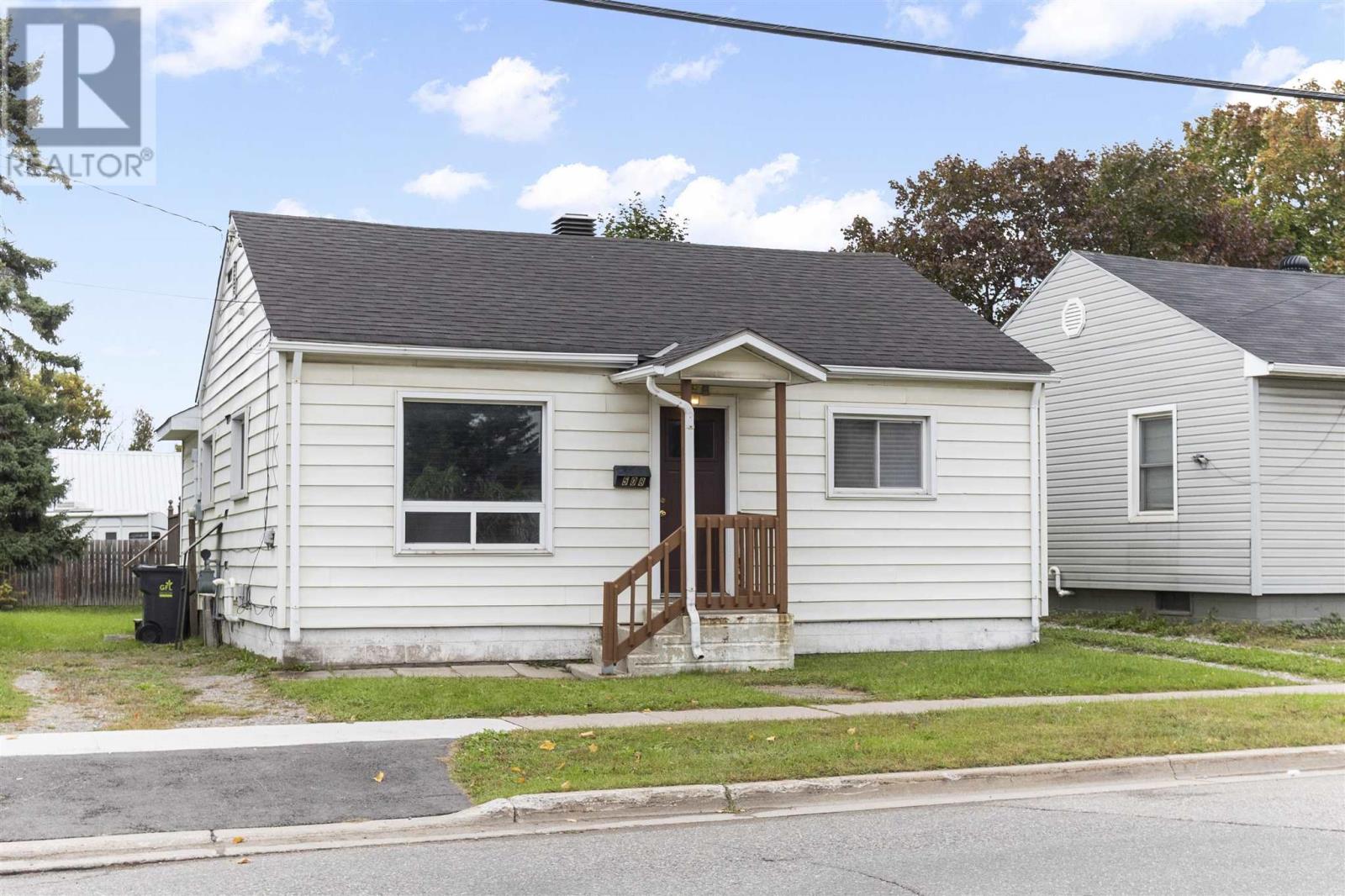 508 Douglas St, Sault Ste. Marie, ON P6C 1T4