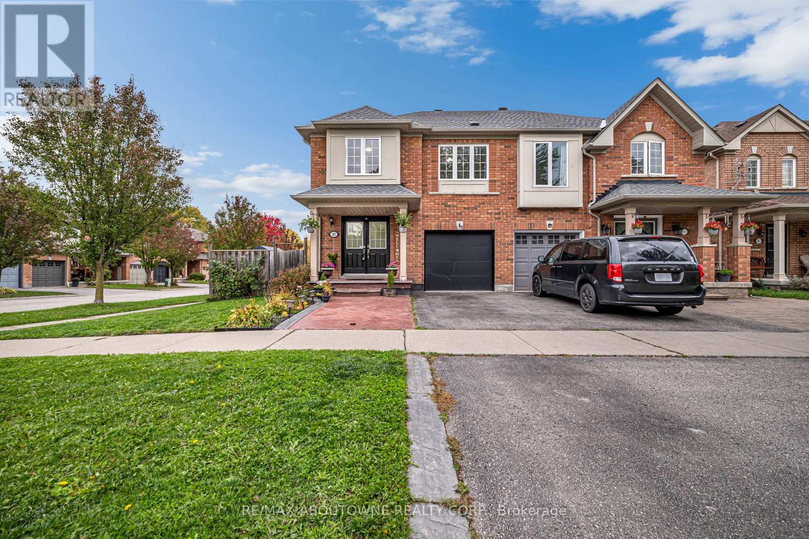 303 Porte Rd, Ajax, ON L1S 0A4
