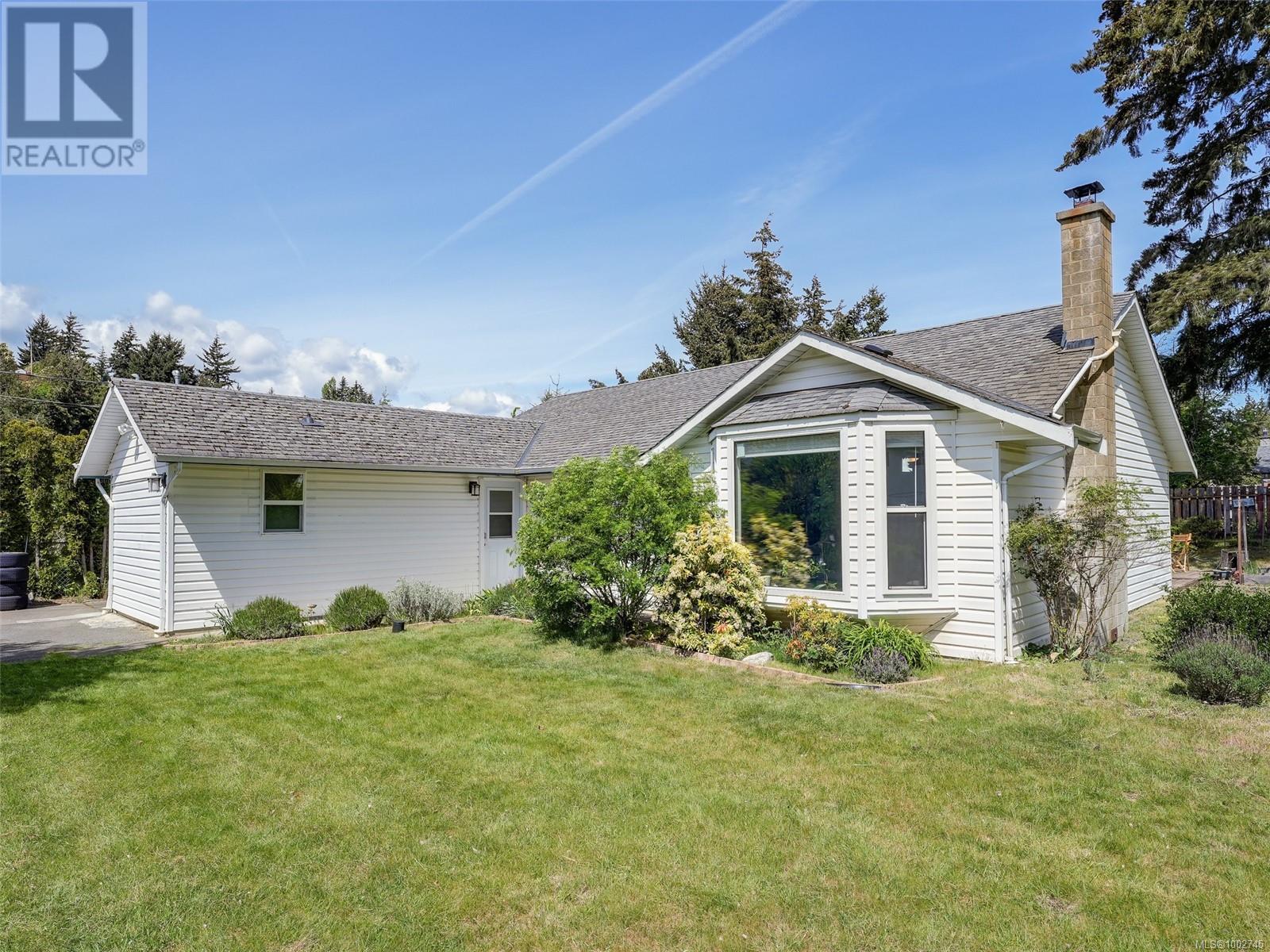 3343 Brenda Ln, Victoria, BC V9C 3T2