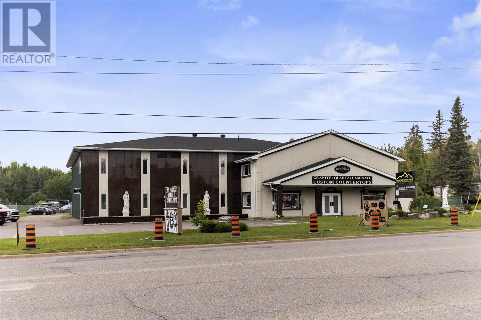 1281 Great Northern Rd Apt 1, Sault Ste. Marie, ON P6B 0B9
