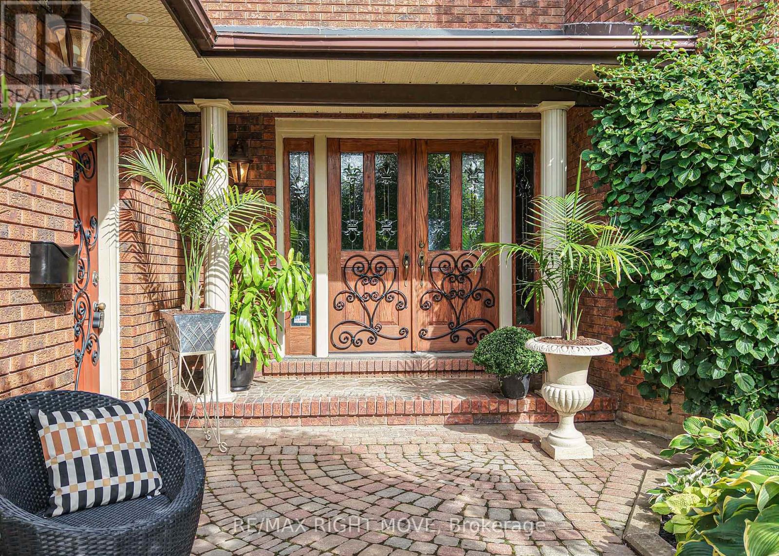 759 Broadview Ave E, Orillia, ON L3V 6P1