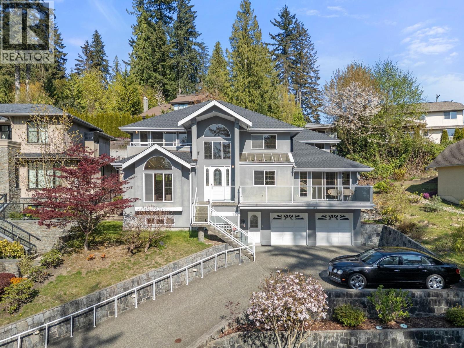 192 Montroyal Blvd, North Vancouver, BC V7N 4J5