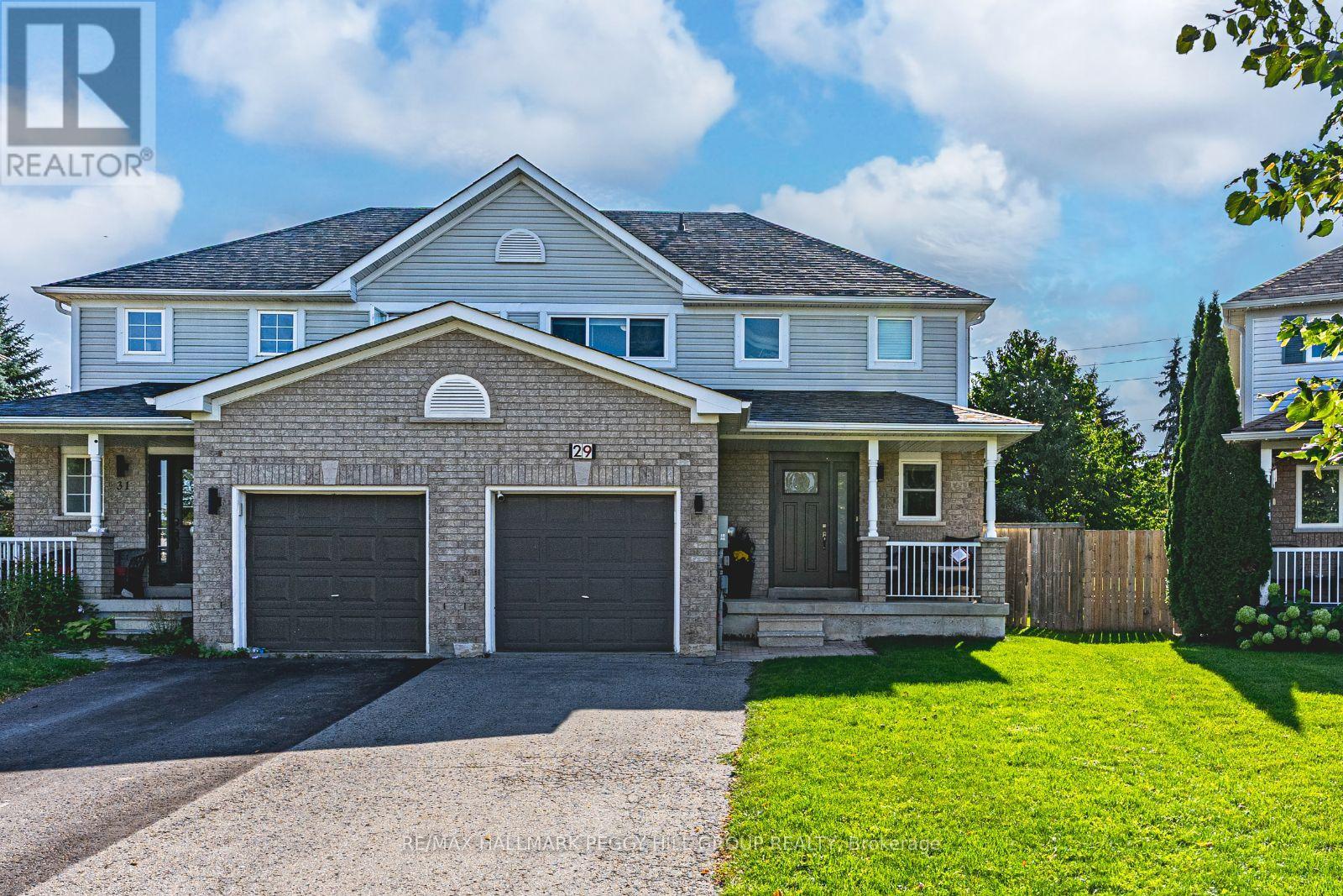 29 Heritage Ct, Barrie, ON L4N 0E7