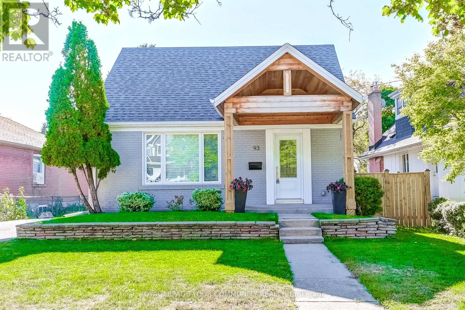 93 Gair Dr, Toronto, ON M8W 4P9