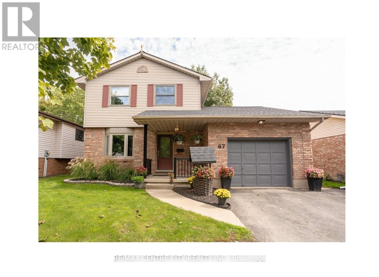 67 Farmington Ave, Aylmer, ON N5H 3E3