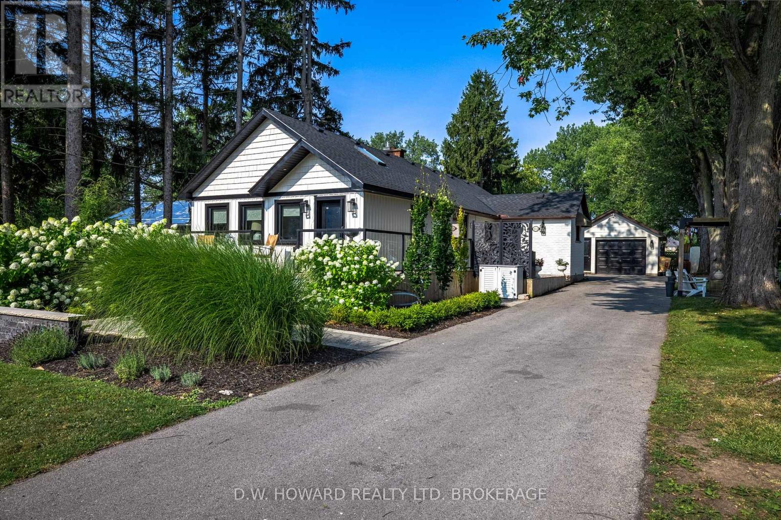 273 Prospect Pt W, Fort Erie, ON L0S 1B0