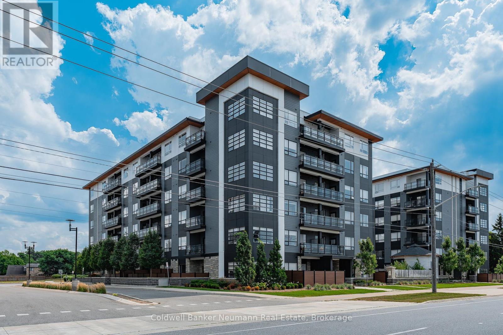 210 247 Northfield Dr E, Waterloo, ON N2K 0H1