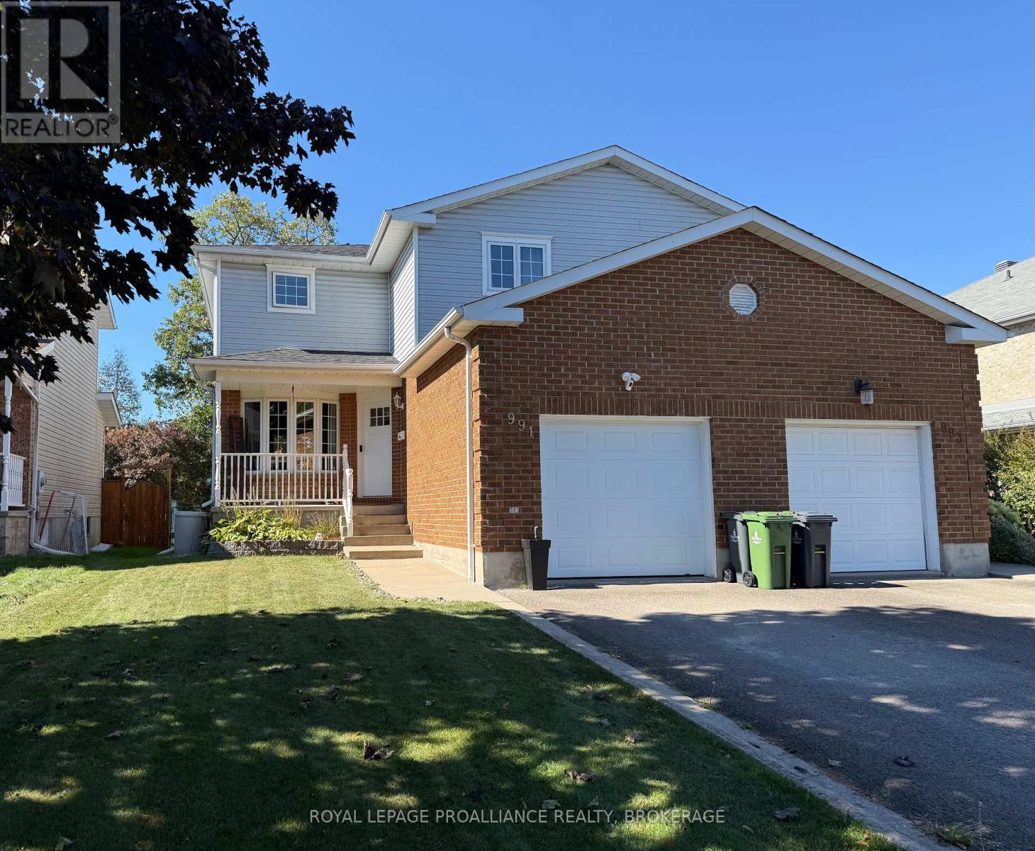 991 Waterbury Cres, Kingston, ON K7M 8V4