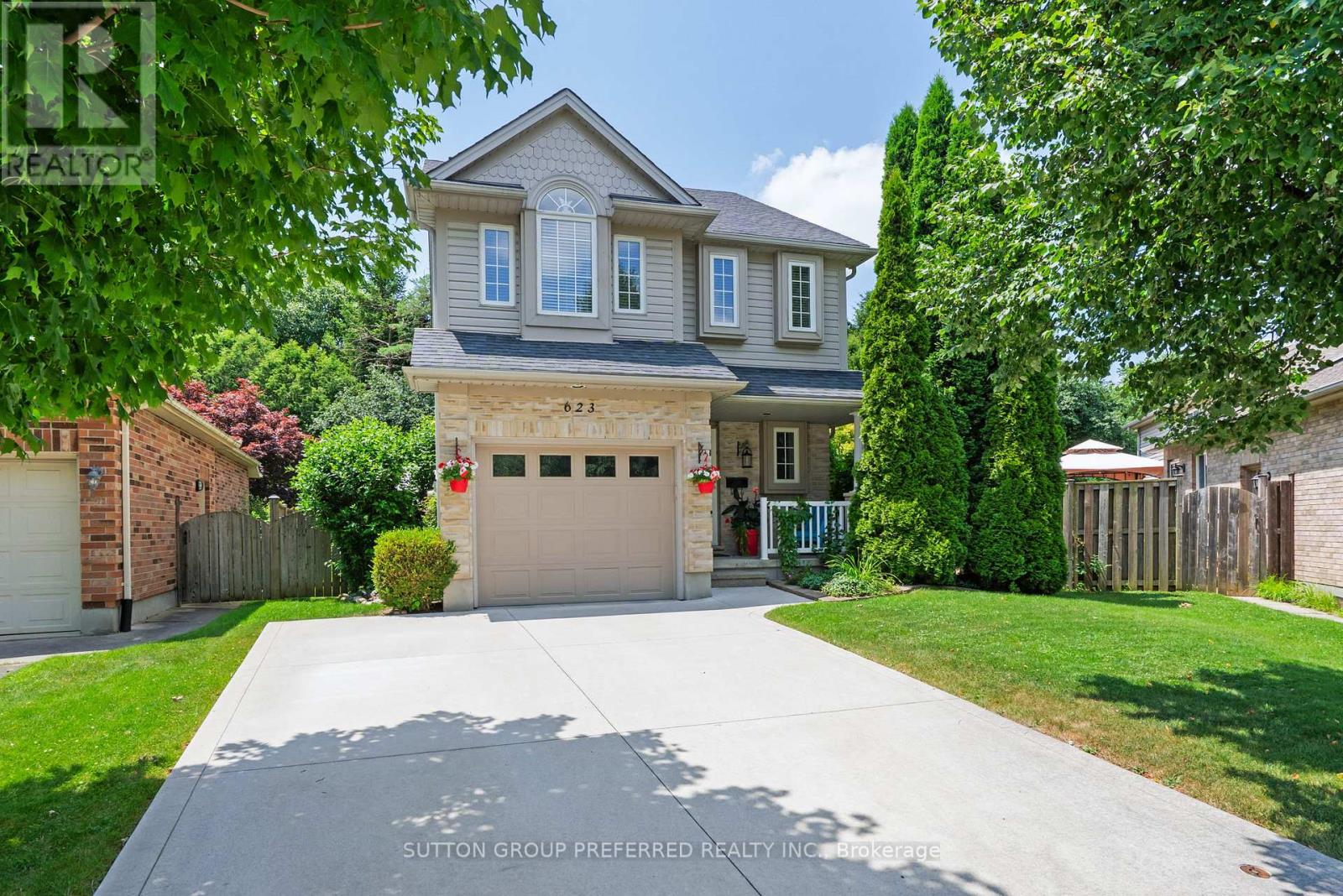 623 Thornwood Ct, London, ON N6H 5J5
