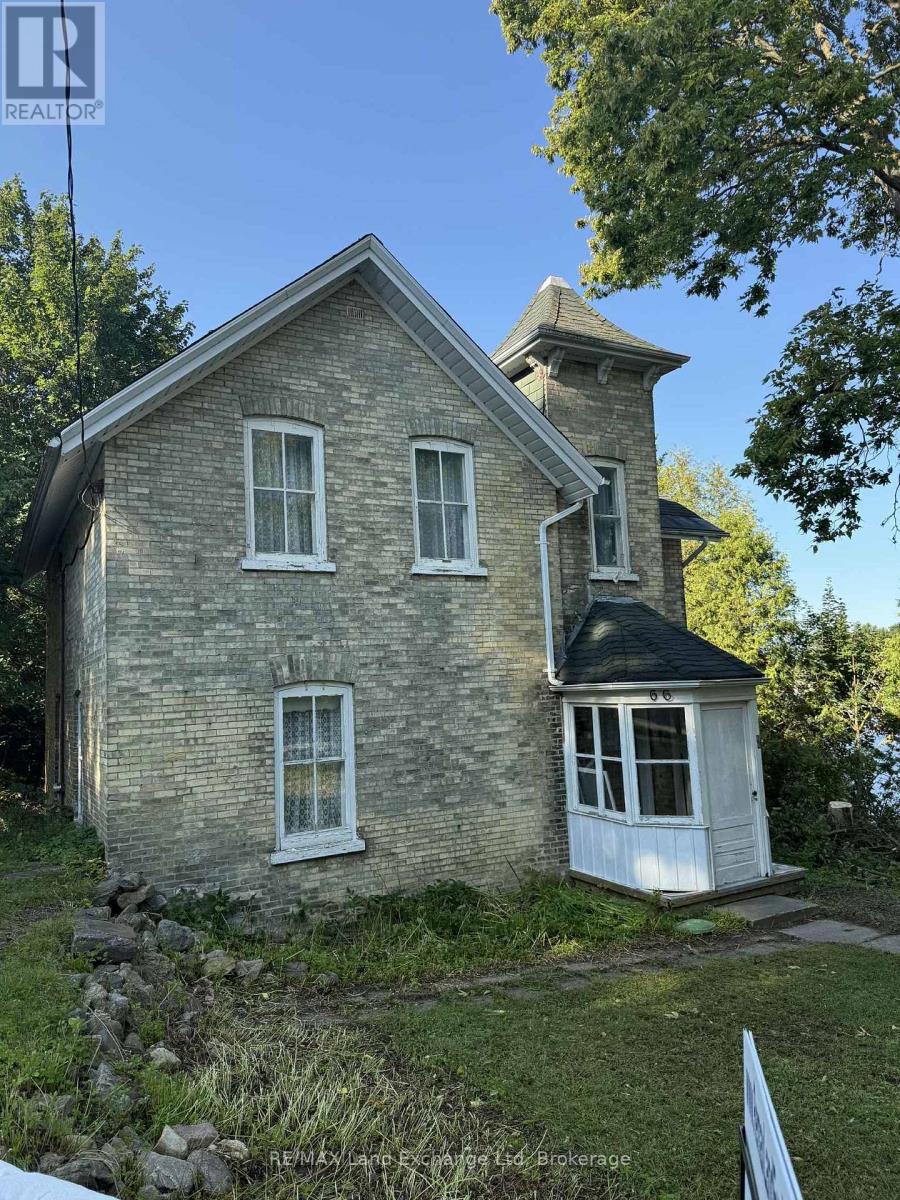 66 Diagonal Rd, North Huron, ON N0G 2W0