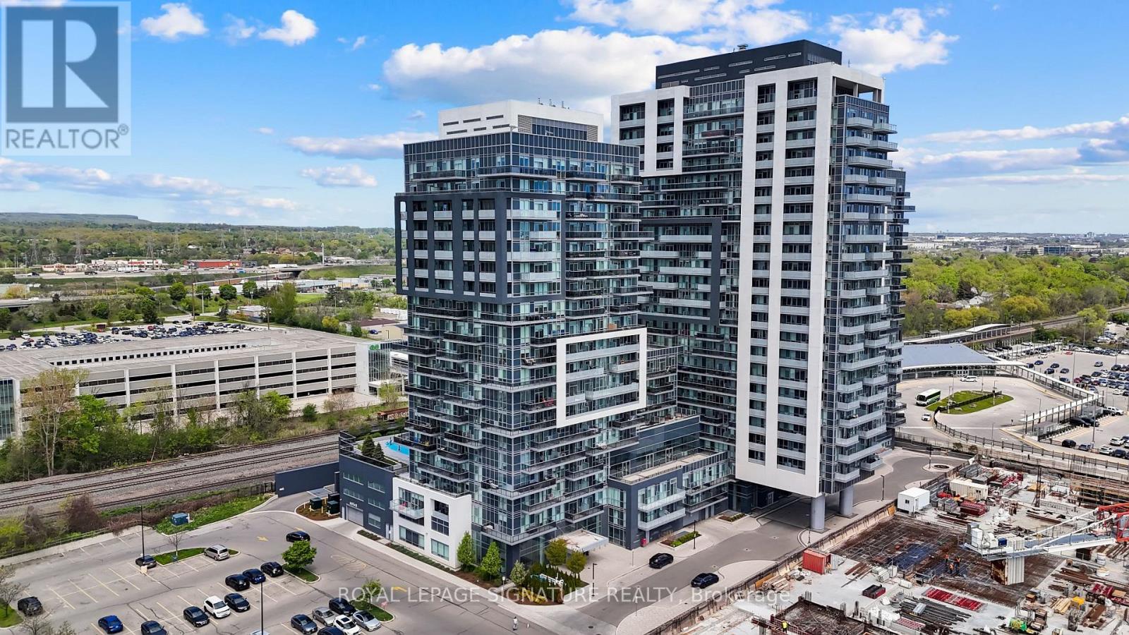 610 2081 Fairview St, Burlington, ON L7R 0E5