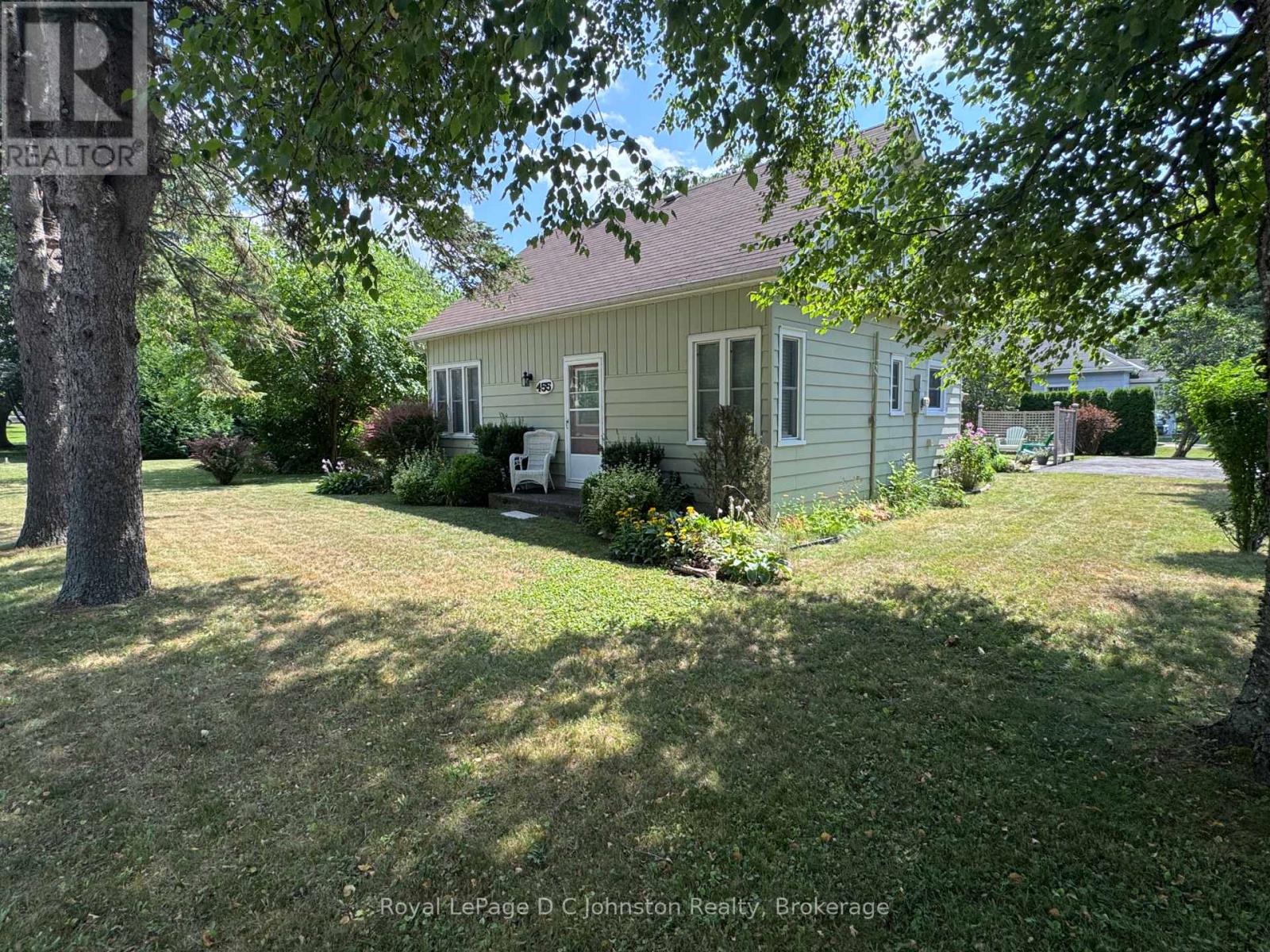 455 Alice St, Saugeen Shores, ON N0H 2L0