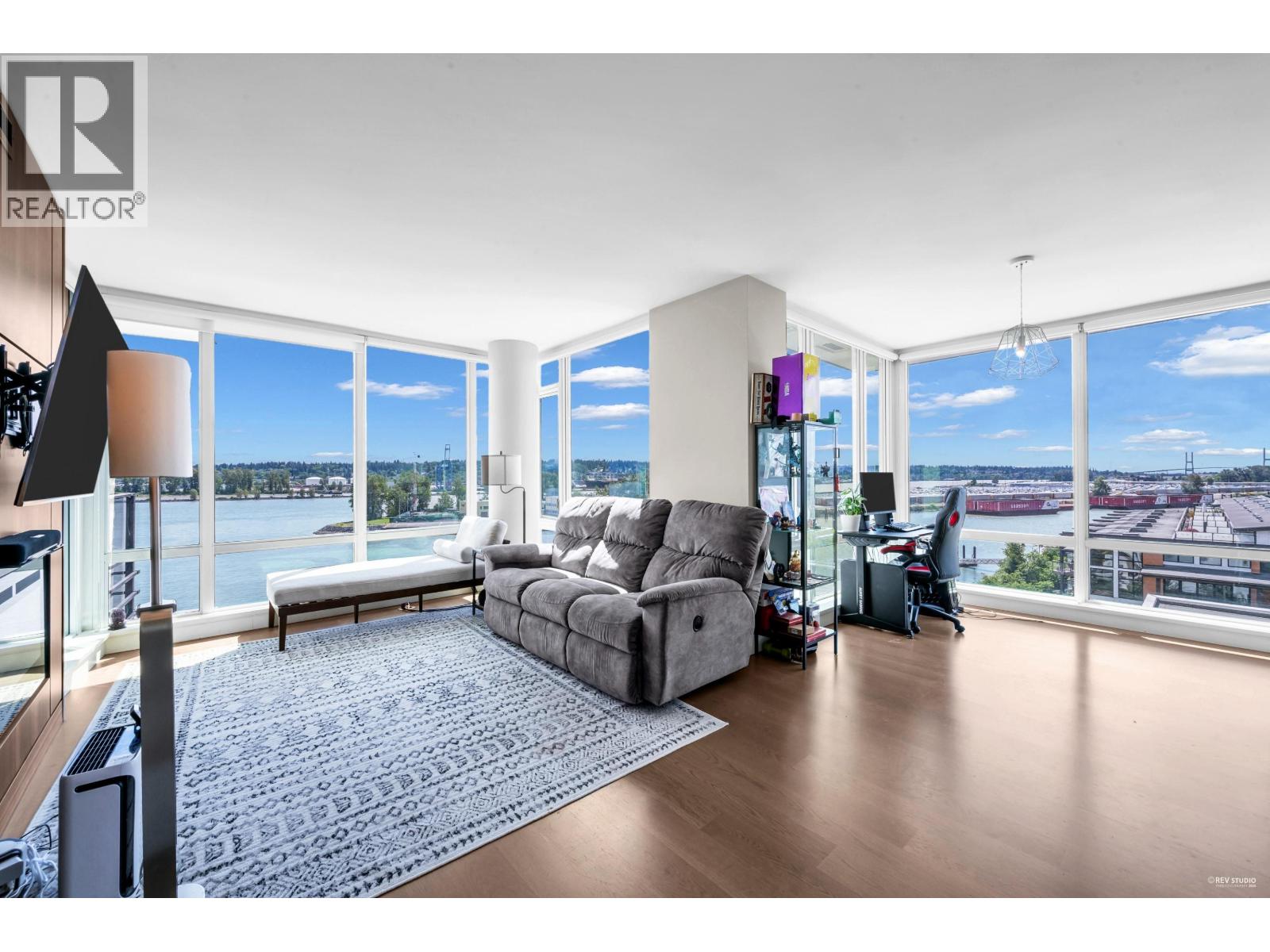 210 Salter Street Unit 808, New Westminster, BC V3M 0J9