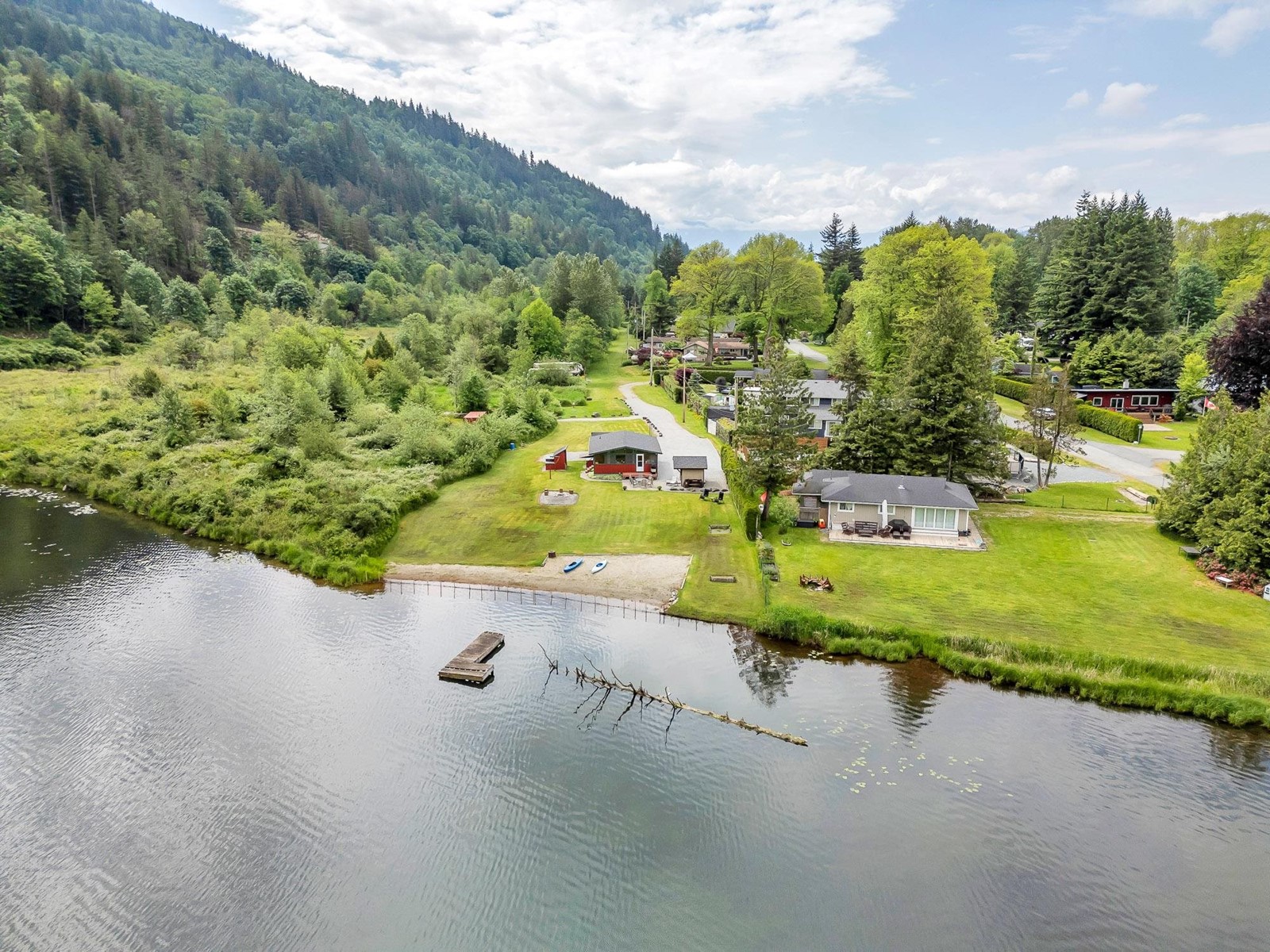 12174 Hodgkin Rd, Mission, BC V0M 1N0