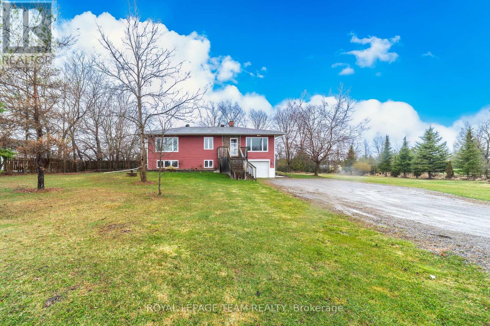 1080 Perth Rd N, Beckwith, ON K7A 4S7