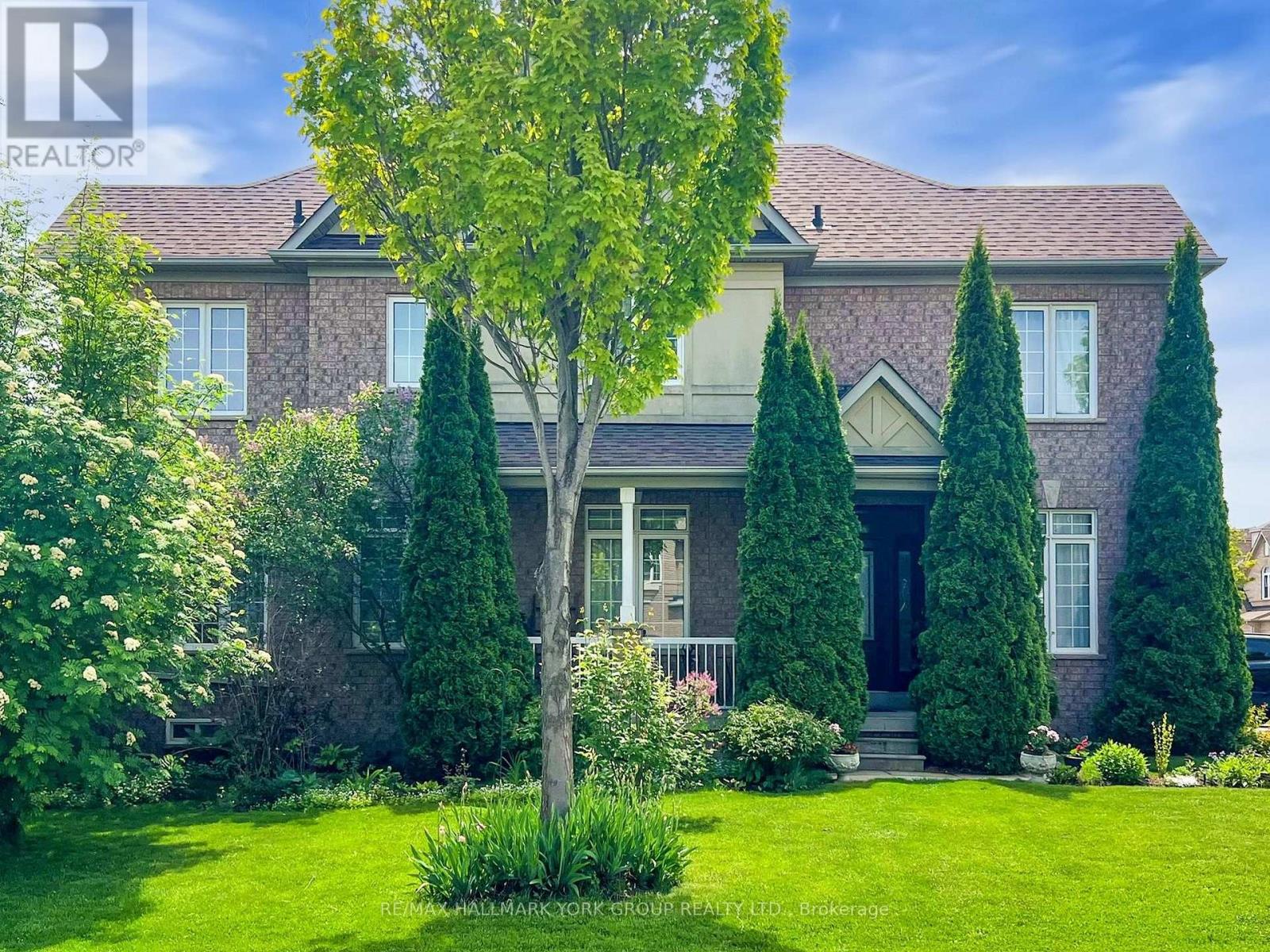 1 Lander Cres, Vaughan, ON L4J 8R3
