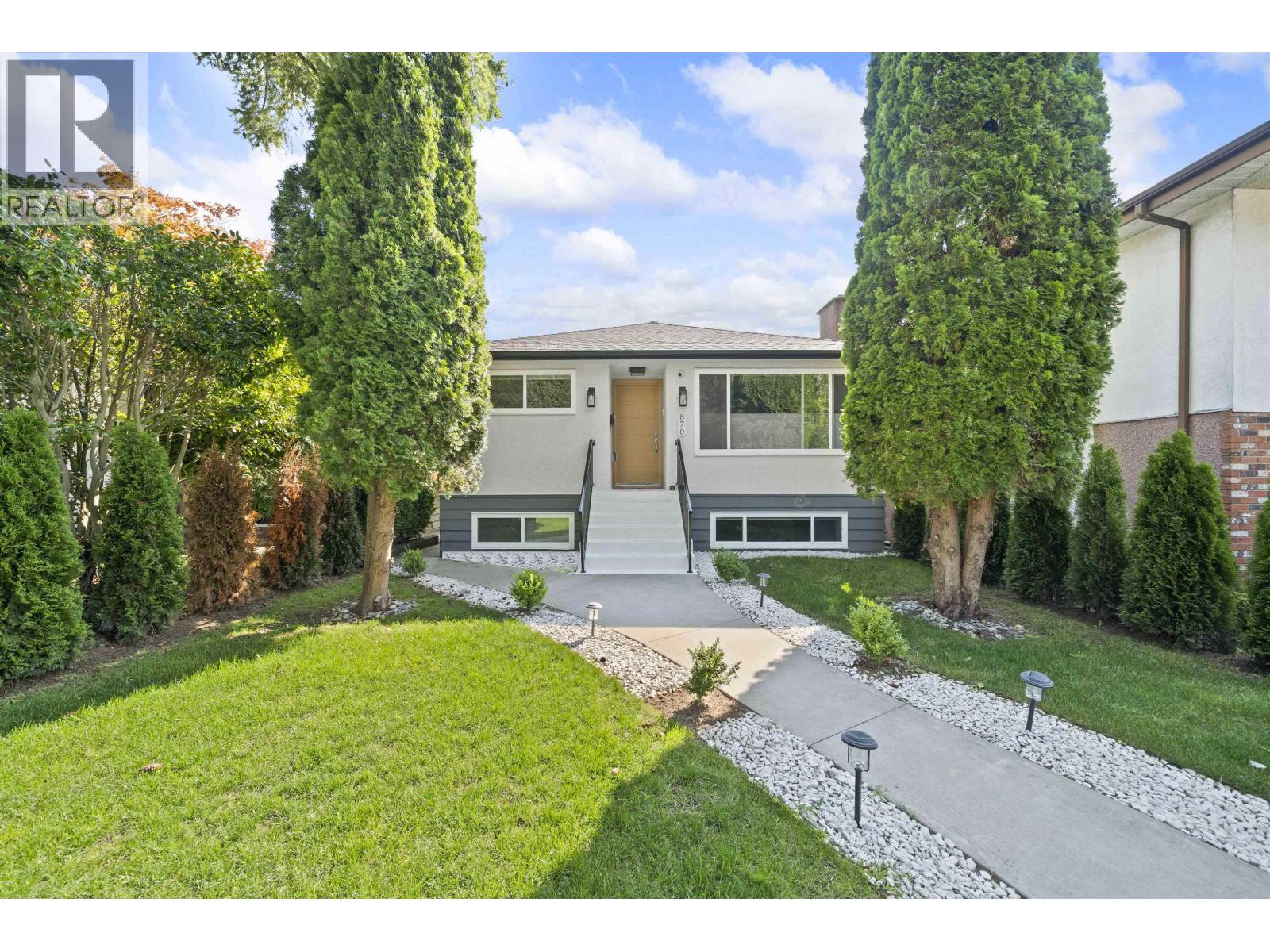 870 W 59th Ave, Vancouver, BC V6P 1X7